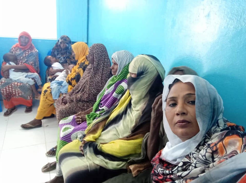 في زيارة هى الاولى من نوعها قيادات التحالف النسوي يلتقين نساء حي الزاندا وحي دار النعيم بمدينة بورتسودان